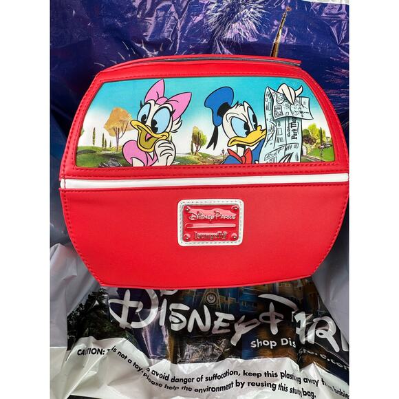 Loungefly Red Mickey Mouse Crossbody Bag - Picture 2 of 8